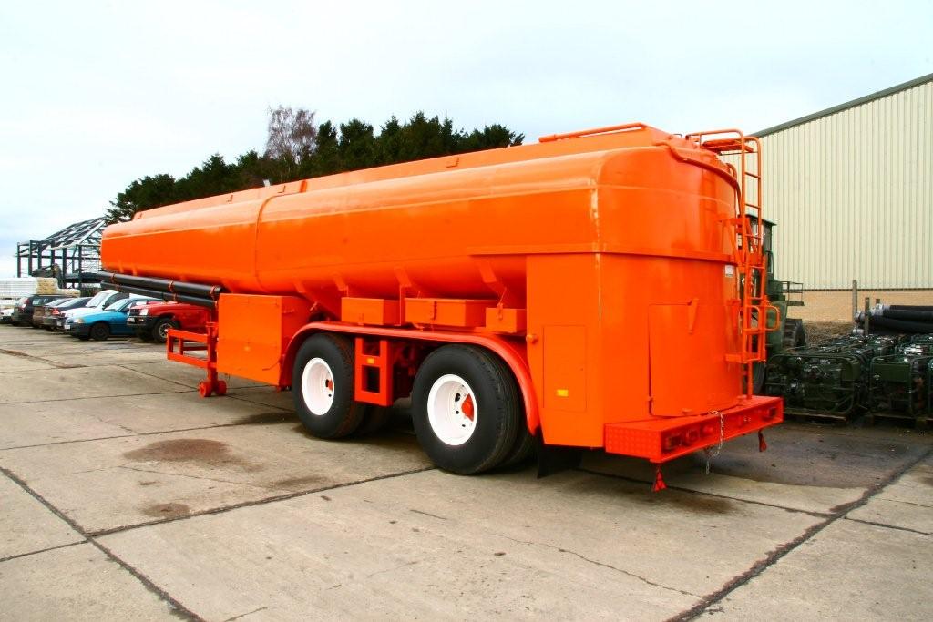Ex Military - 11579 – Aurepa 30,000ltr Bulk Fuel Tanker trailers