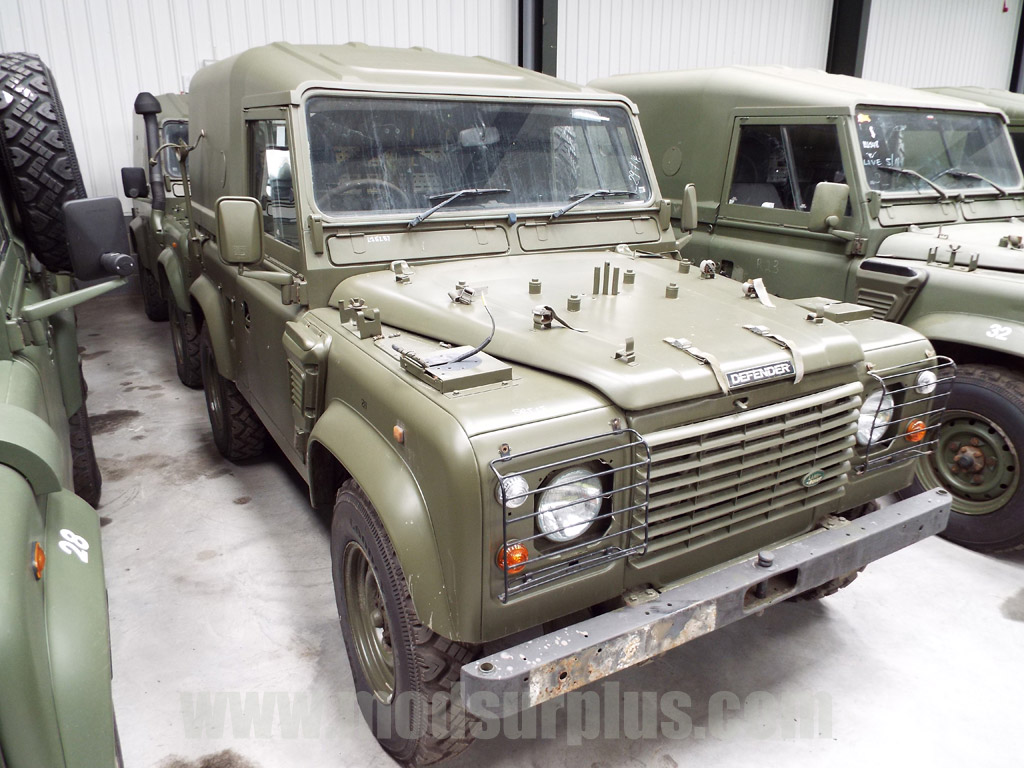 Ex Military - 15287 – Land Rover Defender 90 Wolf RHD Hard Top (Remus)