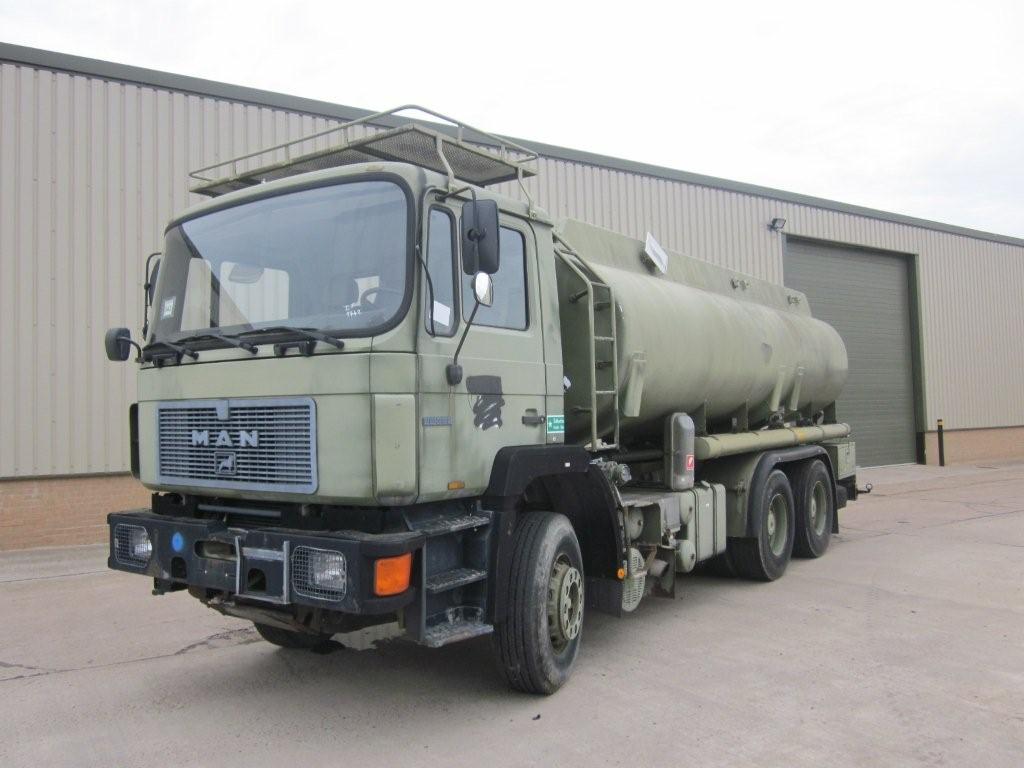 Ex Military - 32997 – Man 25.322 tanker truck